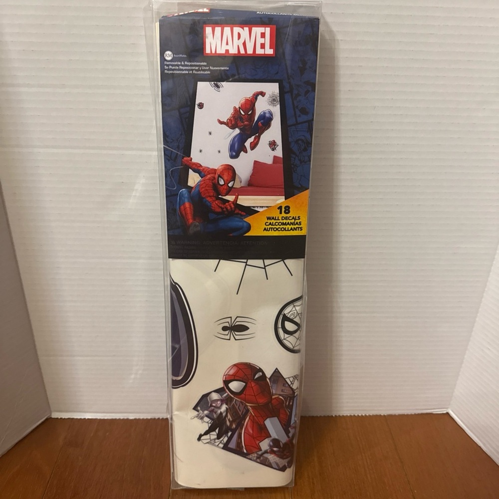 RoomMates Marvel Spiderman 18 Wall Decals Kids Room Removable Repositioning New